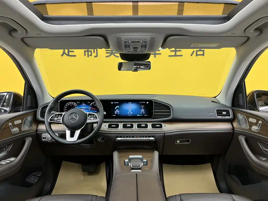 Mercedes-Benz GLE New Energy — миниатюра 15