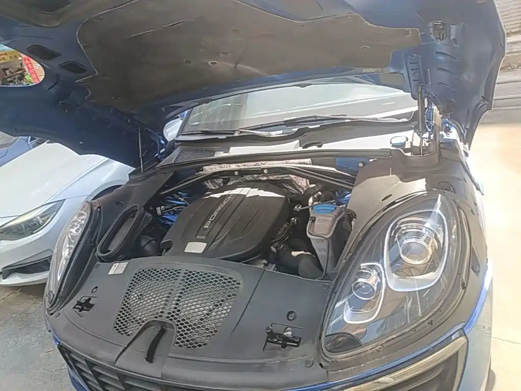 Porsche Macan — миниатюра 20