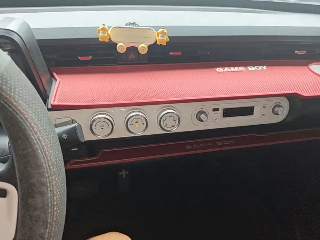 Wuling MINIEV — миниатюра 13