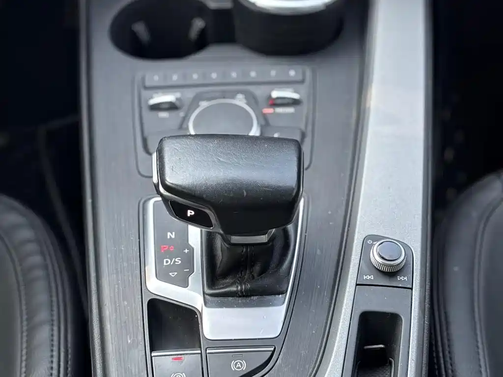 Audi A4L — миниатюра 17