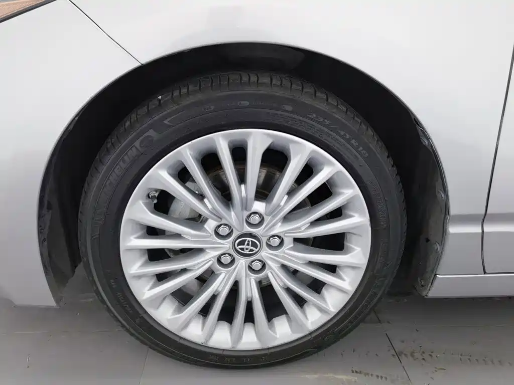 Toyota Avalon — миниатюра 17