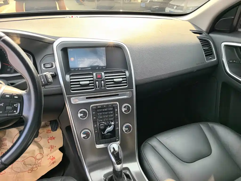 Volvo XC60 (Import) — миниатюра 15