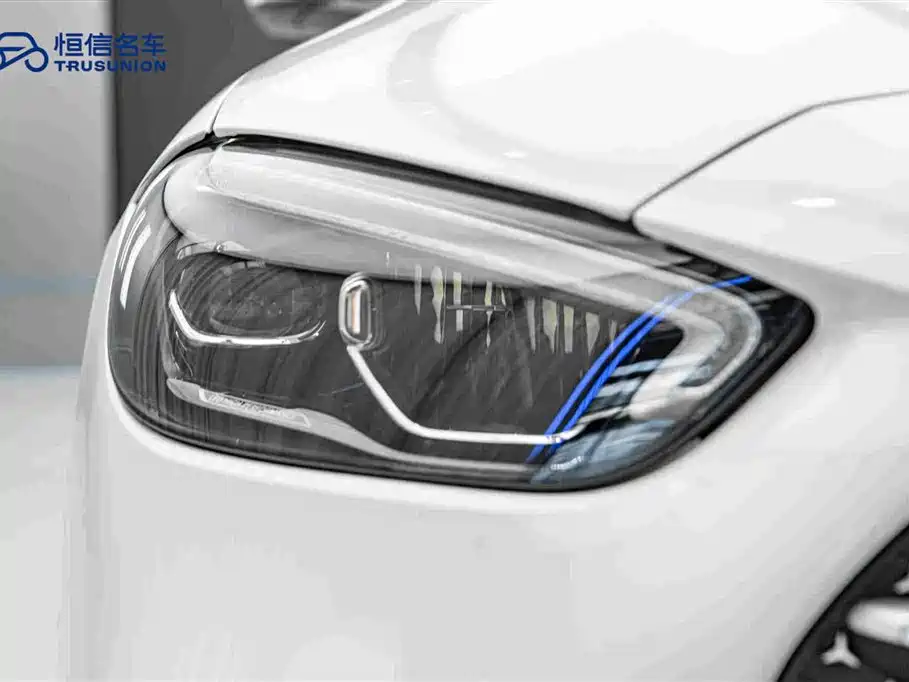 Mercedes-Benz C-Class — миниатюра 10