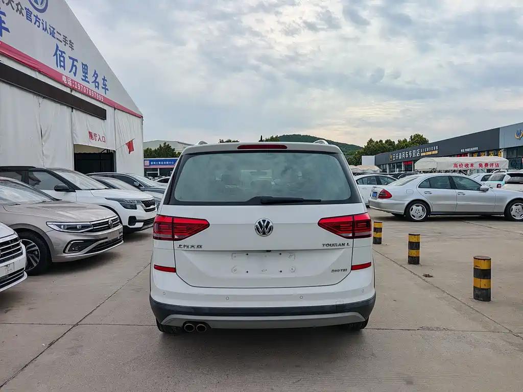Volkswagen Touran — миниатюра 10