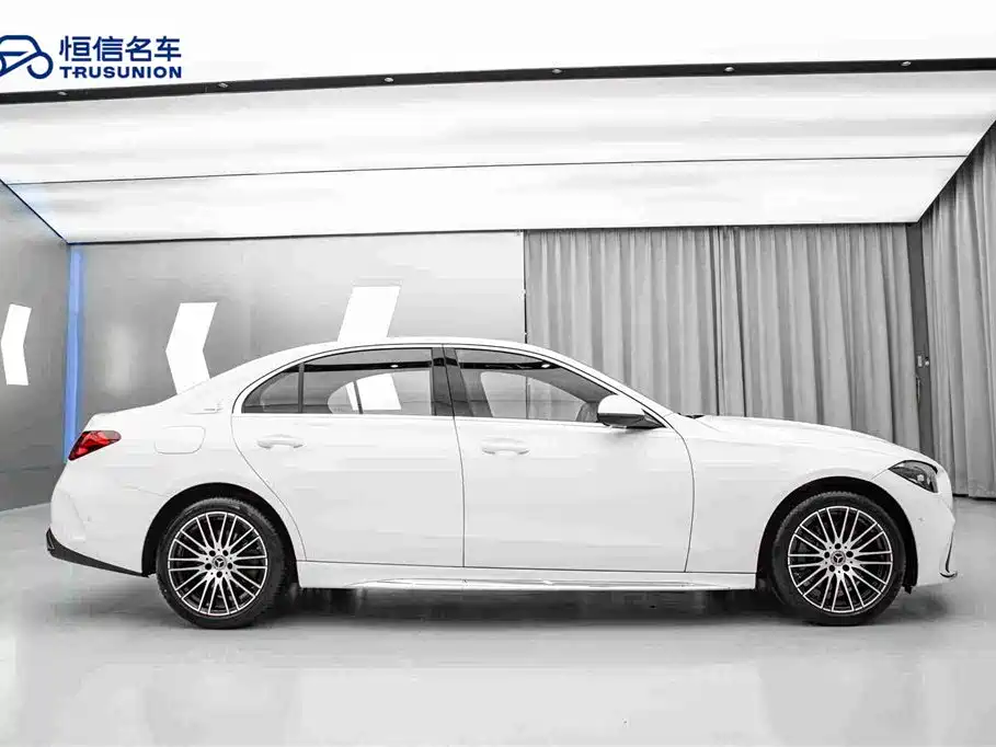 Mercedes-Benz C-Class — миниатюра 4
