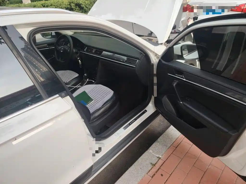 Volkswagen C-Trek — миниатюра 20