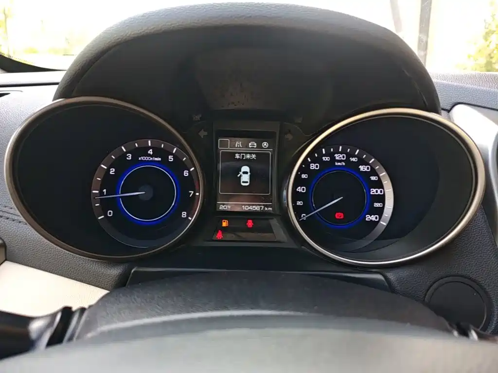 Changan Eado — миниатюра 12