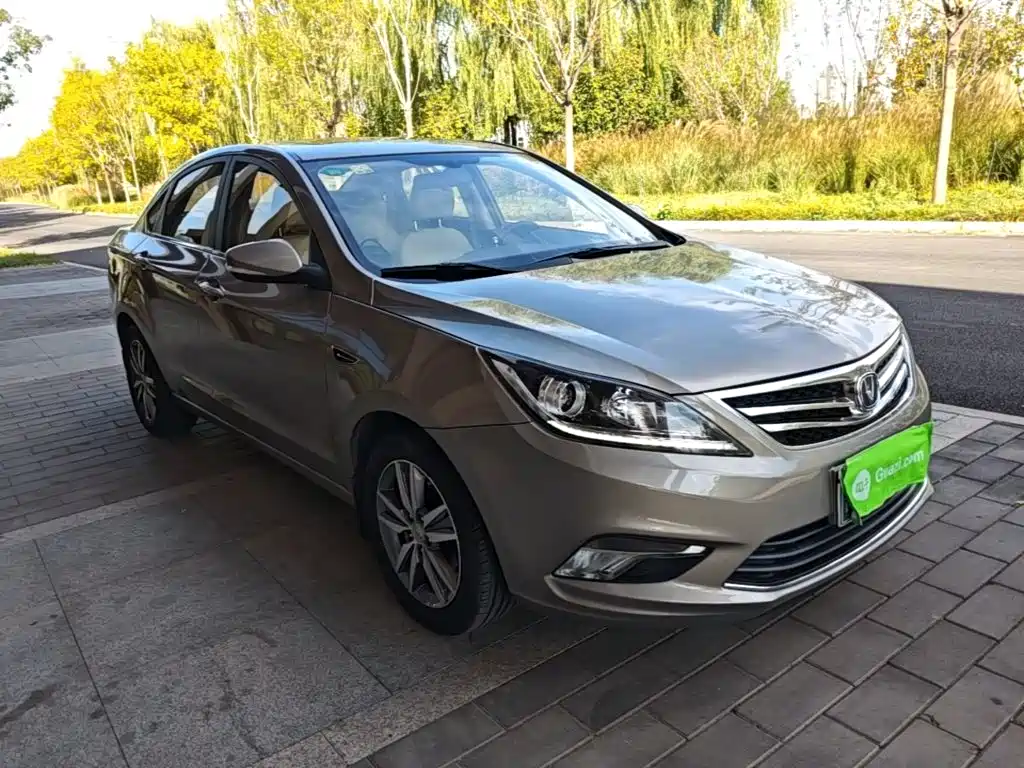 Changan Eado — миниатюра 4