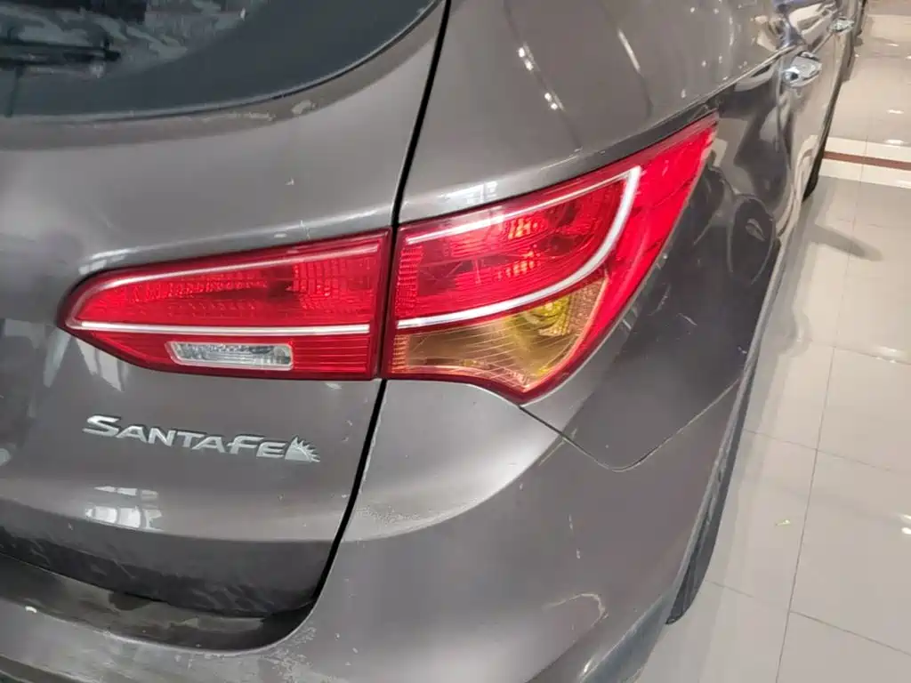 Hyundai Santa Fe — миниатюра 8