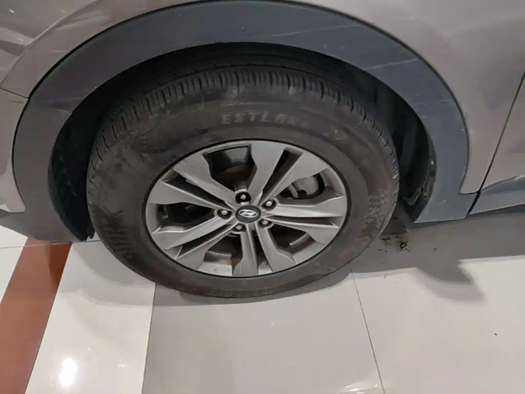 Hyundai Santa Fe — миниатюра 23