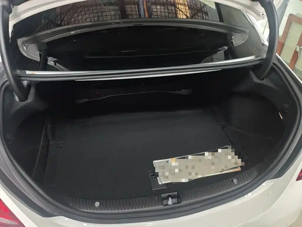 Mercedes-Benz C-Class — миниатюра 19