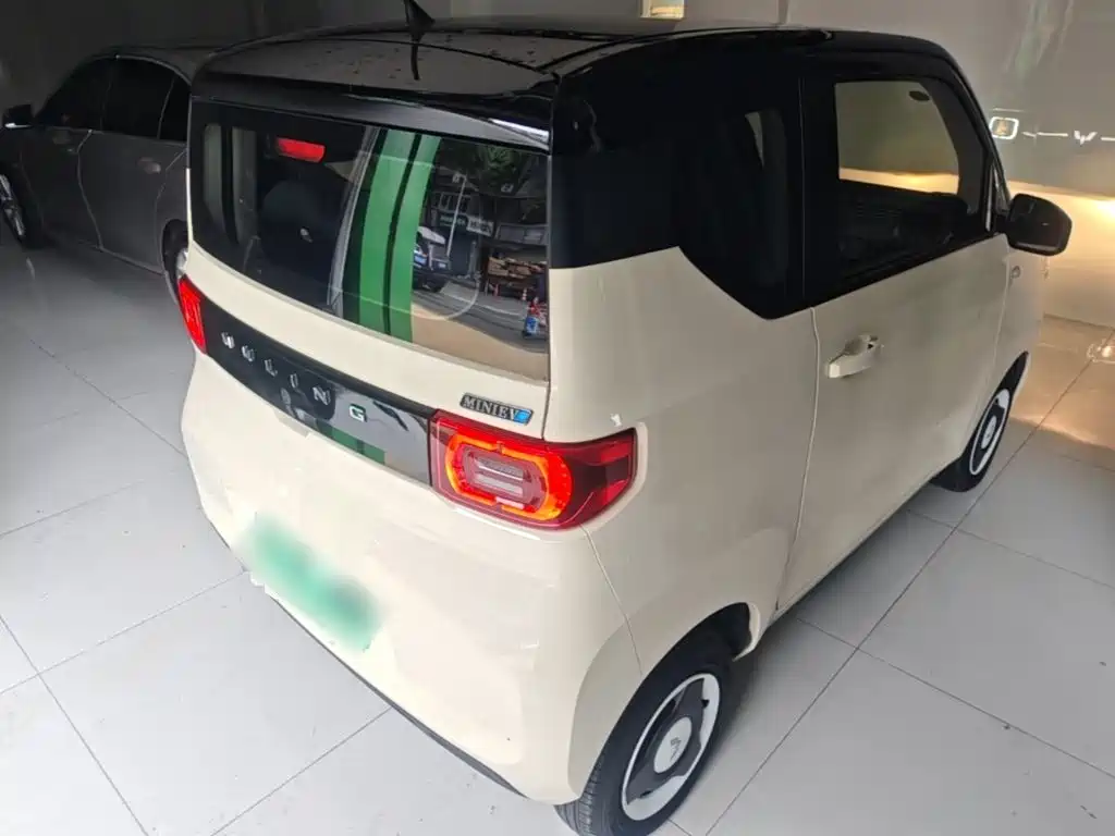 Wuling MINIEV — миниатюра 7