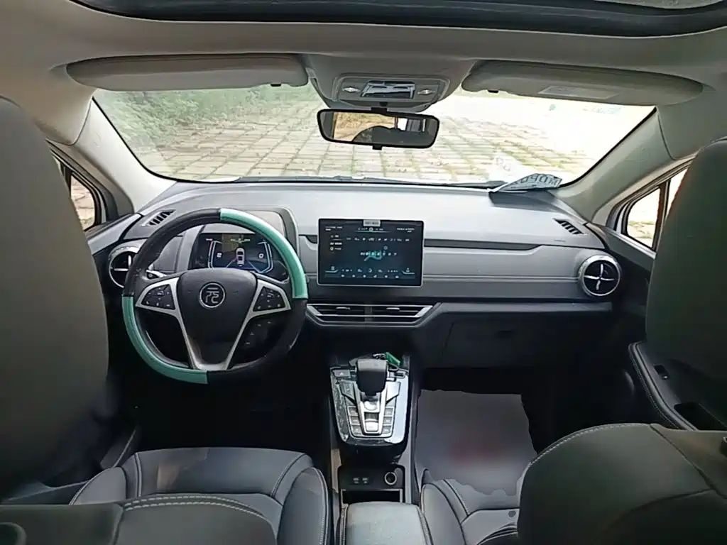 BYD Yuan EV — миниатюра 10