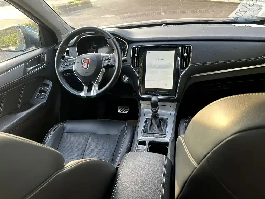 Roewe RX5 — миниатюра 9