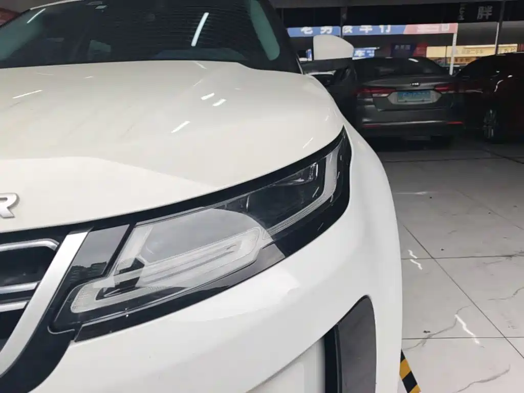 Land Rover Evoque — миниатюра 24