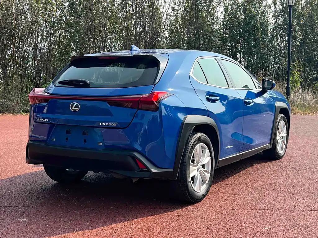 Lexus UX — миниатюра 6