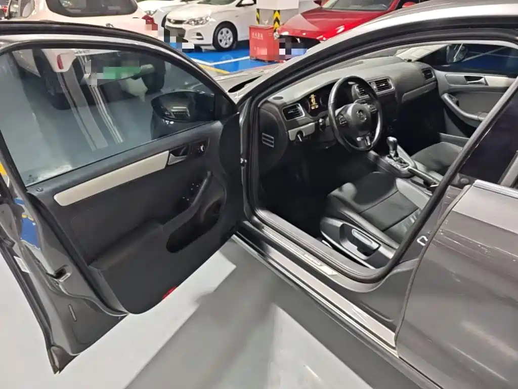 Volkswagen Sagitar — миниатюра 16
