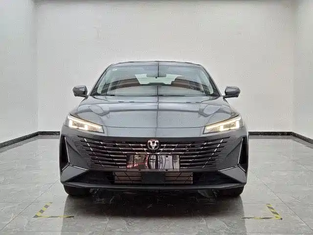 Changan Побег PHEV — миниатюра 2