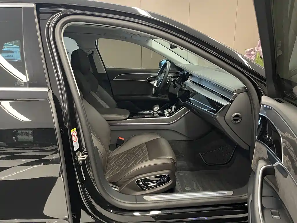 Audi A8 — миниатюра 18