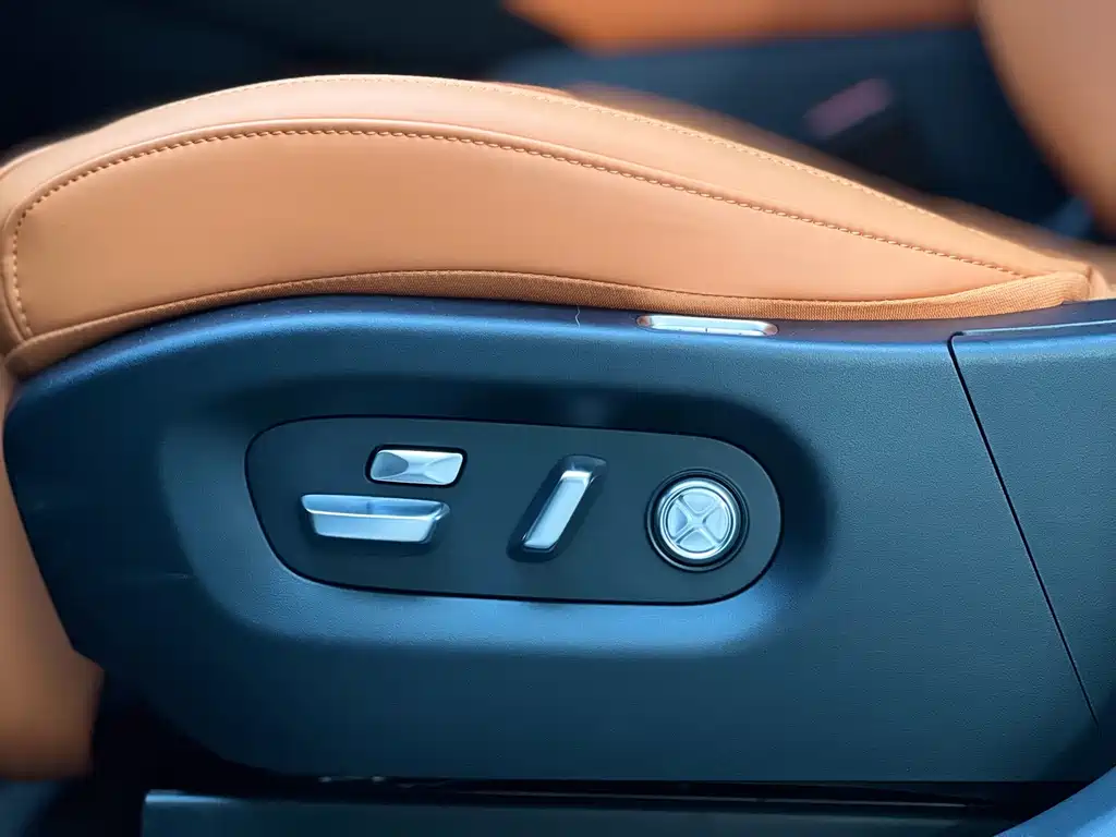 Xiaomi YU7 — миниатюра 13