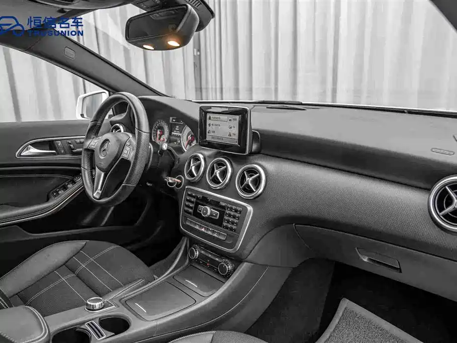 Mercedes-Benz A-Class (Import) — миниатюра 14