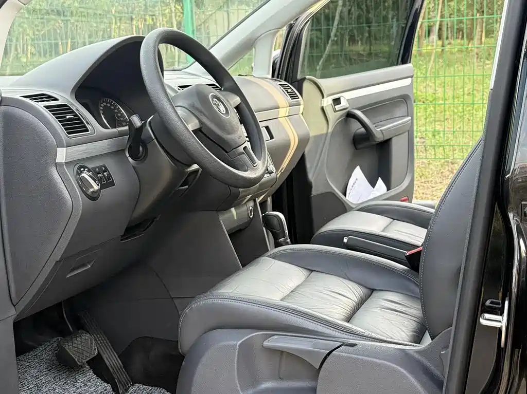 Volkswagen Touran — миниатюра 5