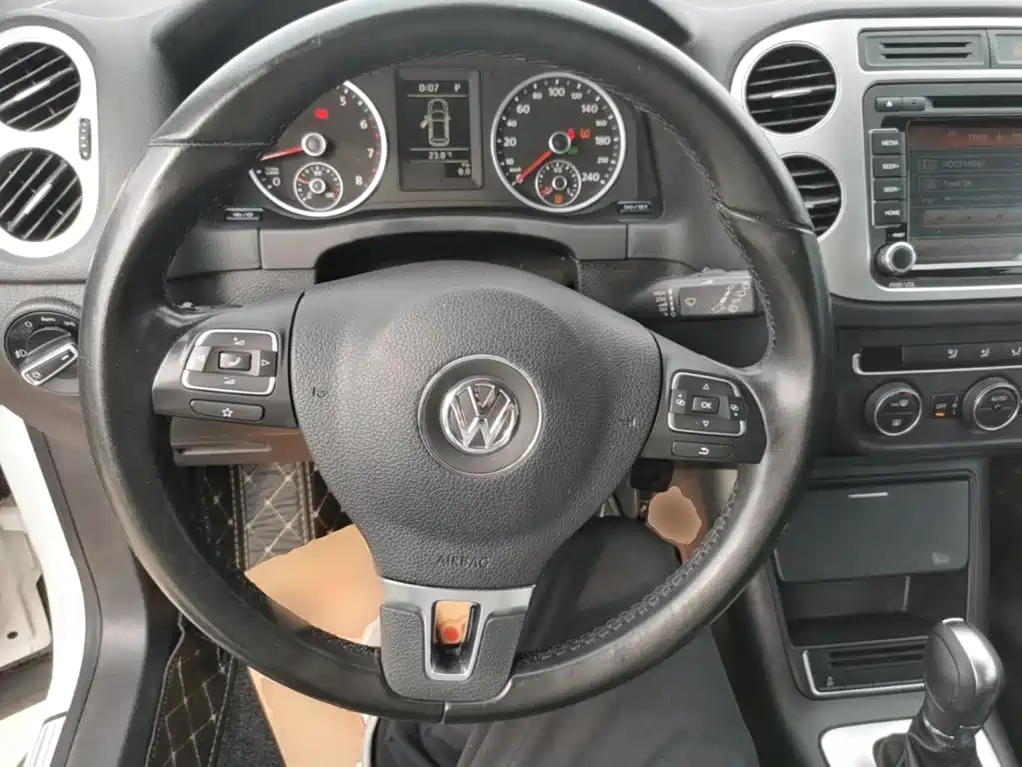 Volkswagen Tiguan — миниатюра 11