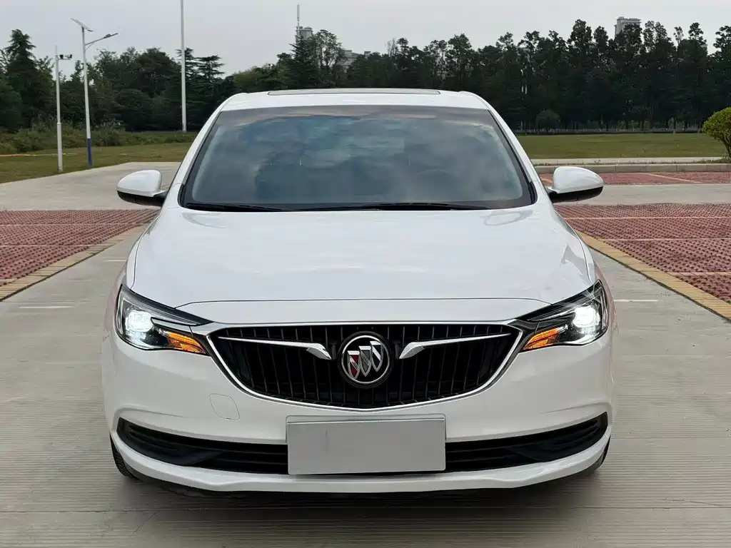 Buick Excelle — миниатюра 2