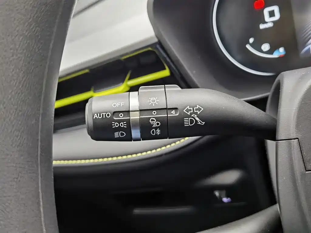 Roewe i5 — миниатюра 21