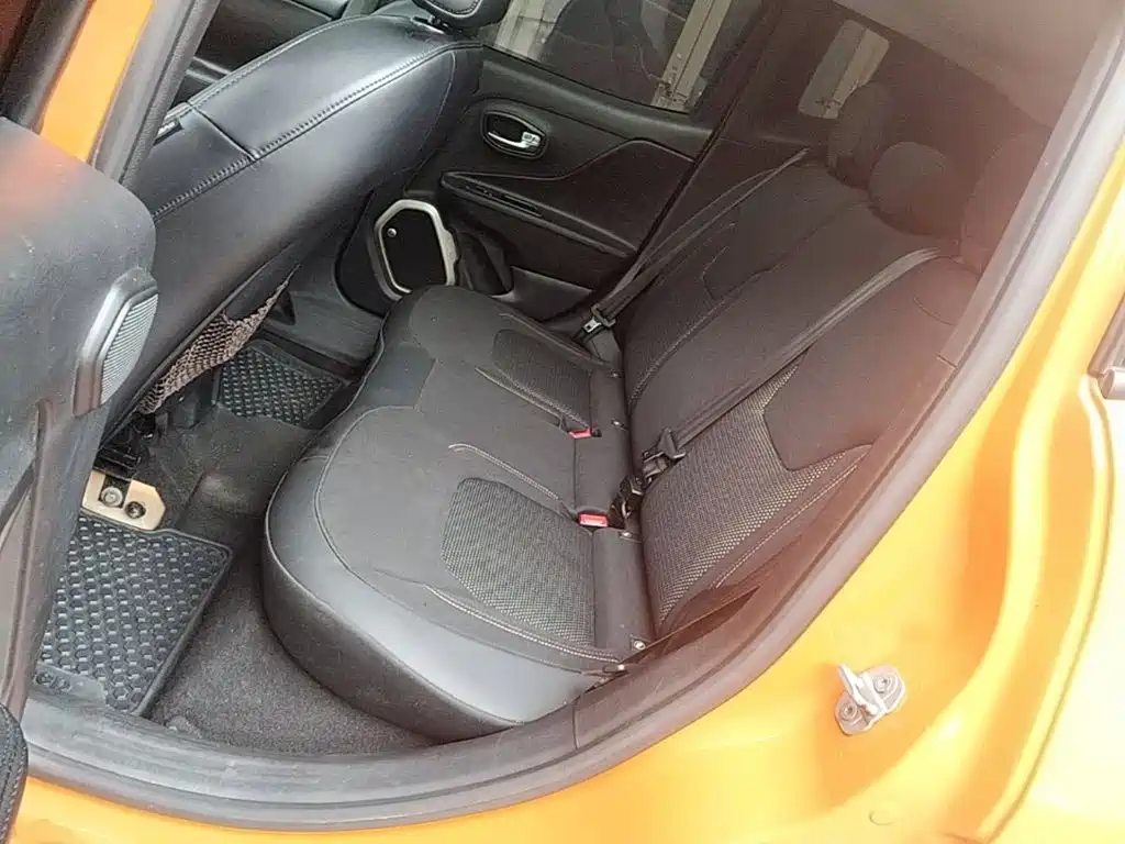 Jeep Renegade — миниатюра 17