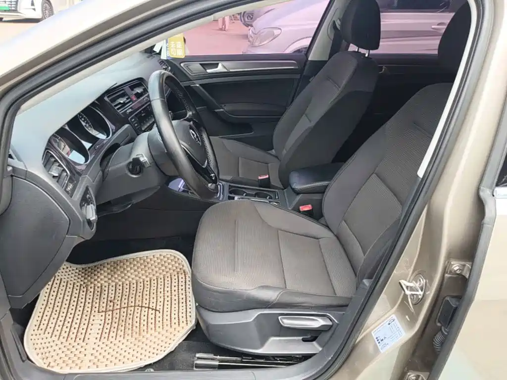 Volkswagen Golf — миниатюра 15