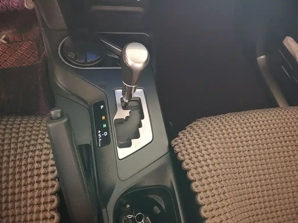 Toyota RAV4 — миниатюра 14