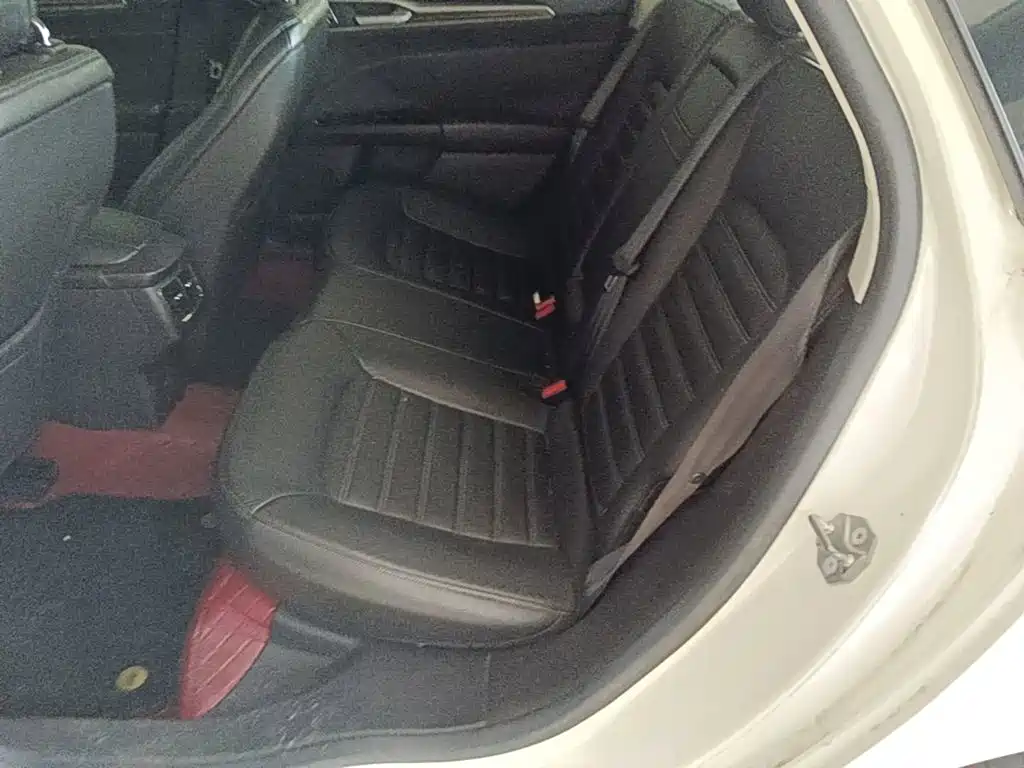 Ford Mondeo — миниатюра 17