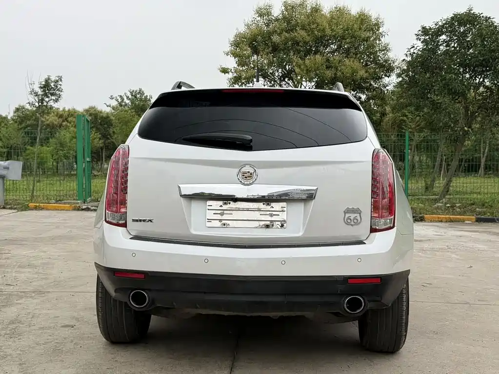 Cadillac SRX — миниатюра 18
