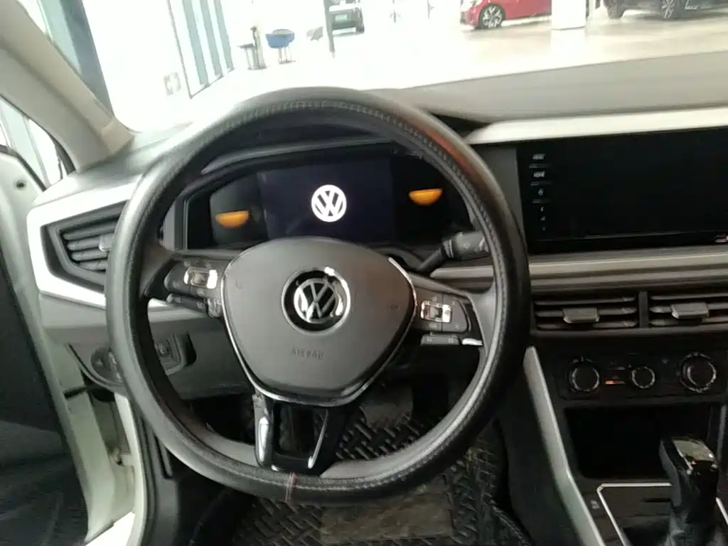 Volkswagen Polo — миниатюра 11