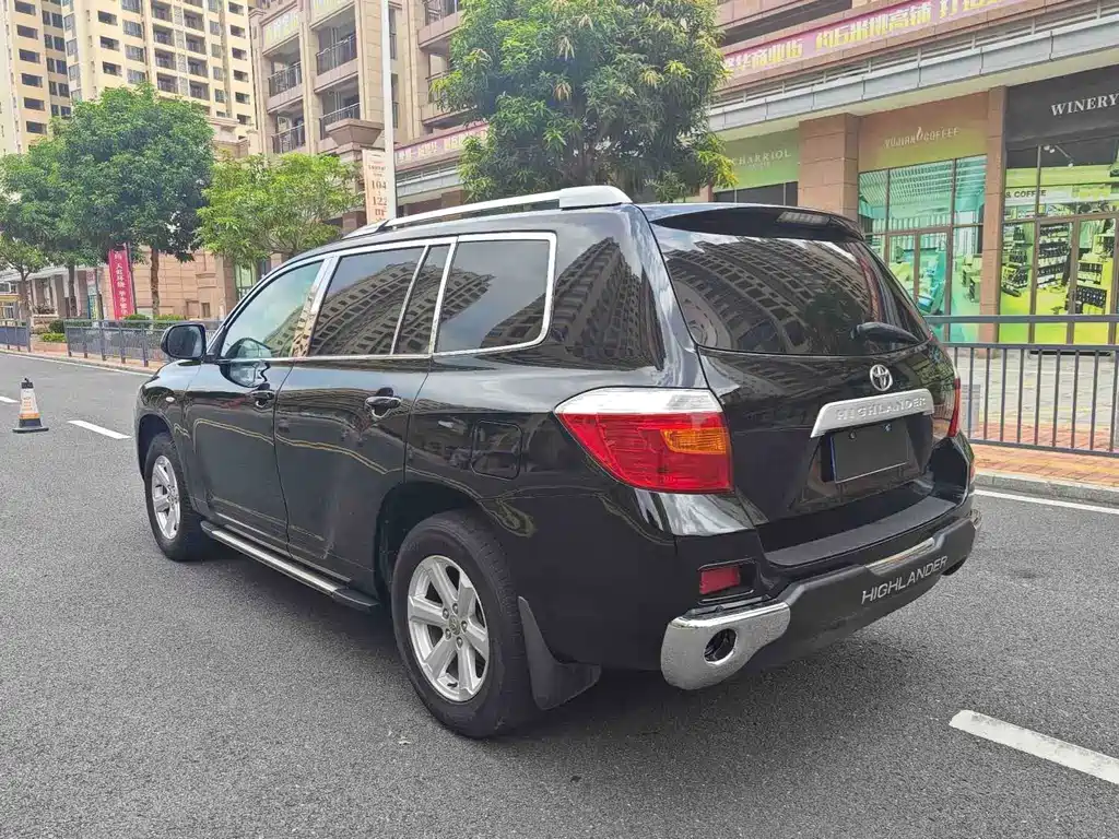 Toyota Highlander — миниатюра 7