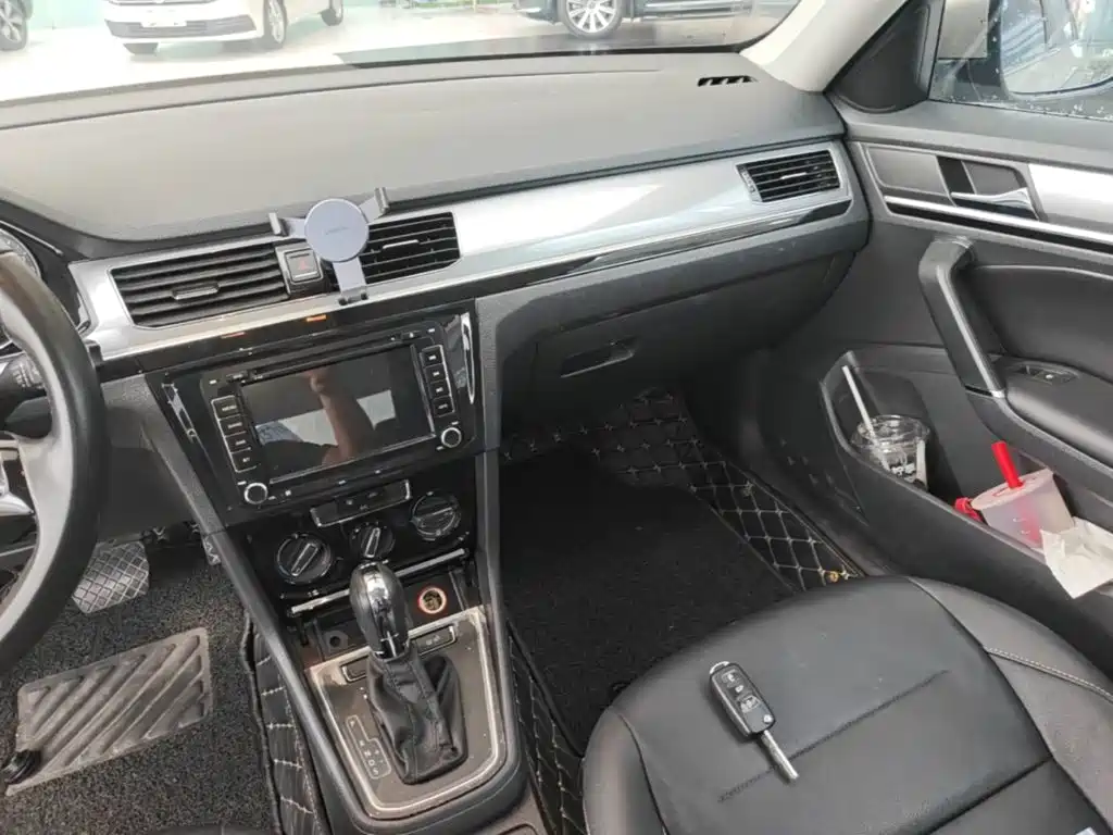 Volkswagen Bora — миниатюра 13