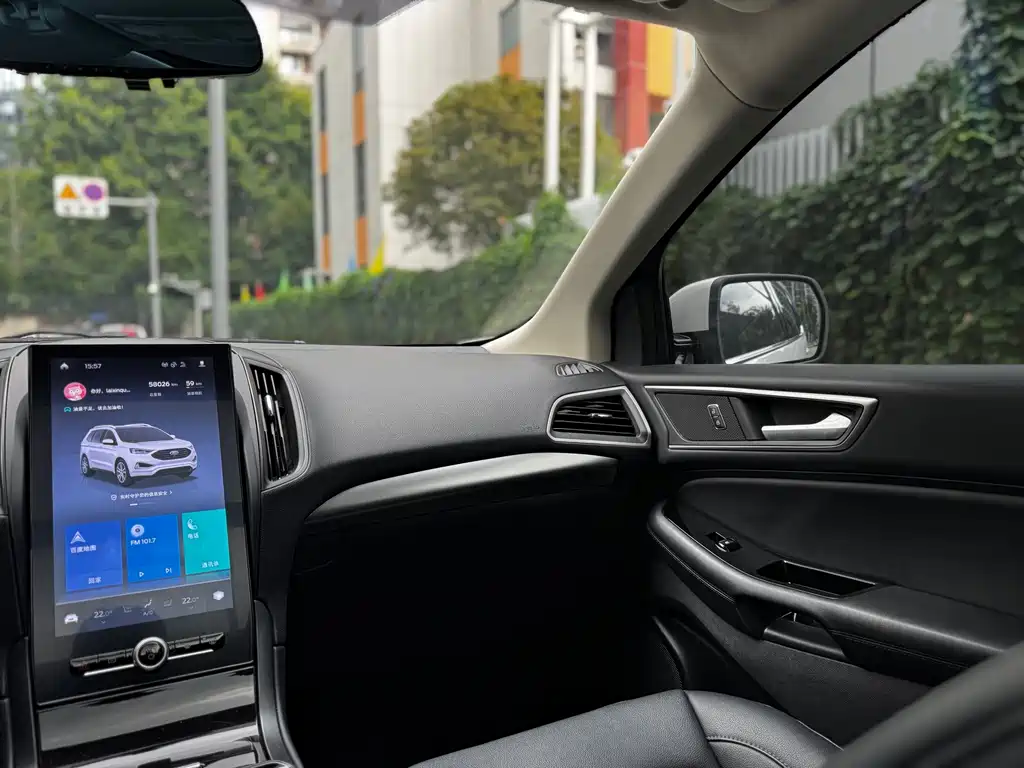 Ford Edge — миниатюра 12