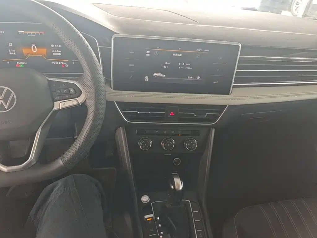 Volkswagen Tiguan L — миниатюра 13
