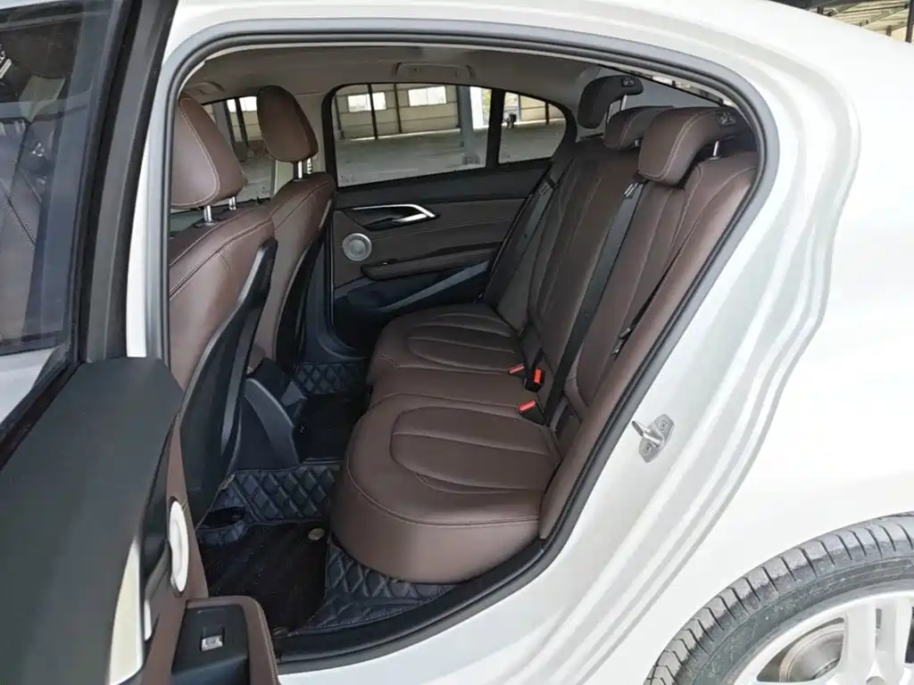 BMW 1 Series — миниатюра 17