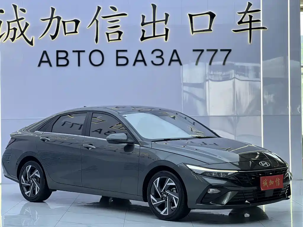 Hyundai Elantra — миниатюра 3