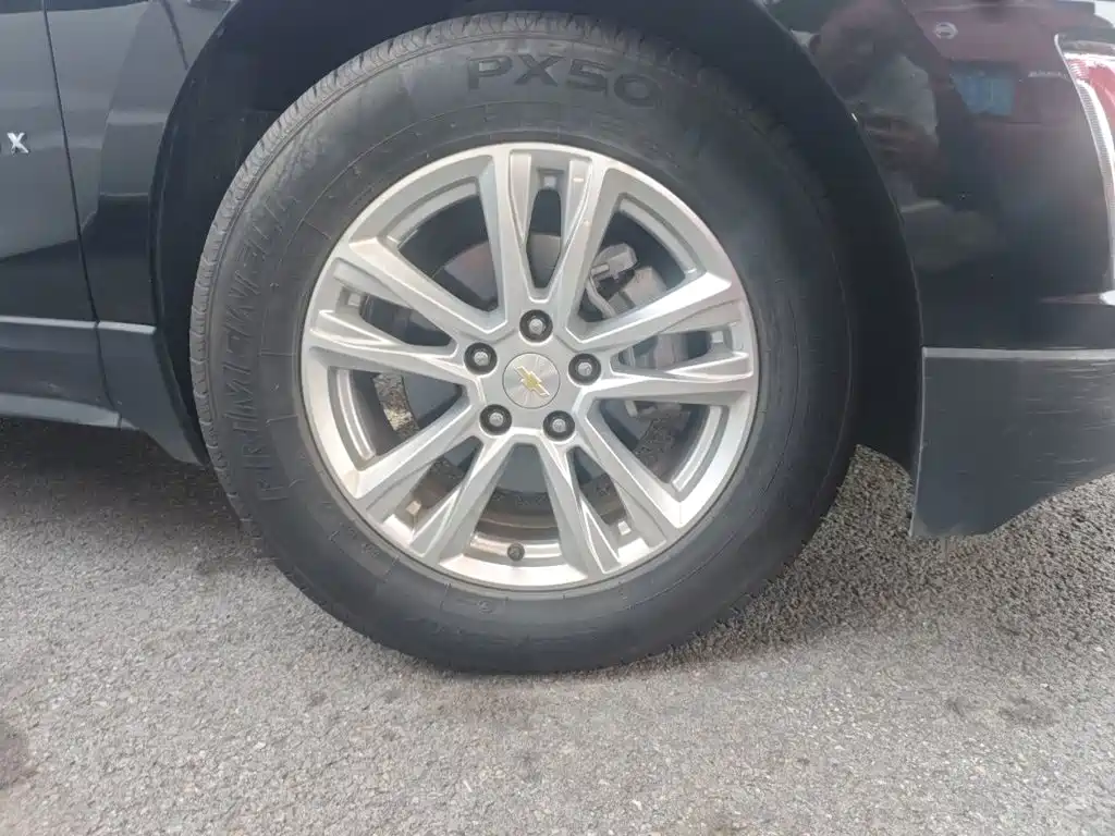 Chevrolet Equinox — миниатюра 24