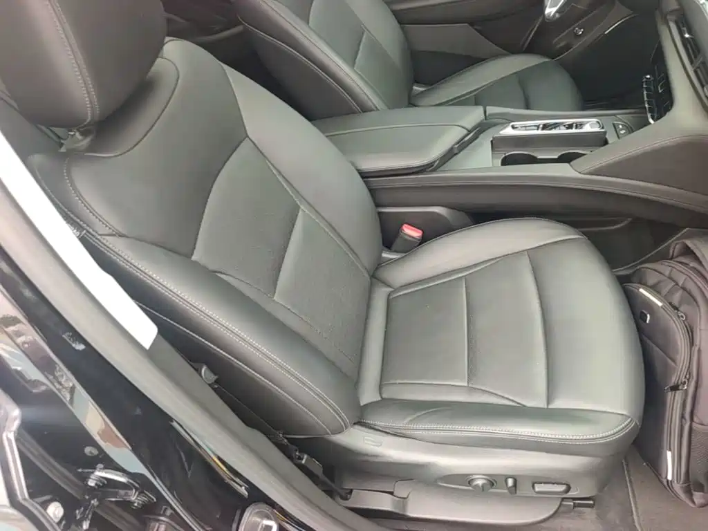 Buick Enclave — миниатюра 25