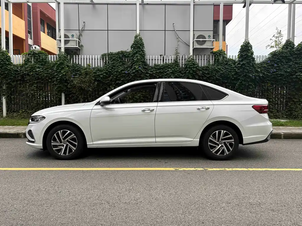 Volkswagen Lavida — миниатюра 21