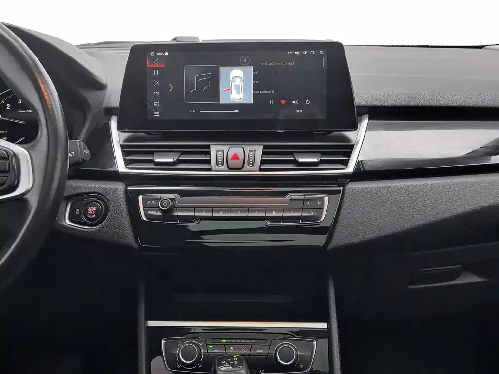 BMW 2 Series Active Tourer — миниатюра 12