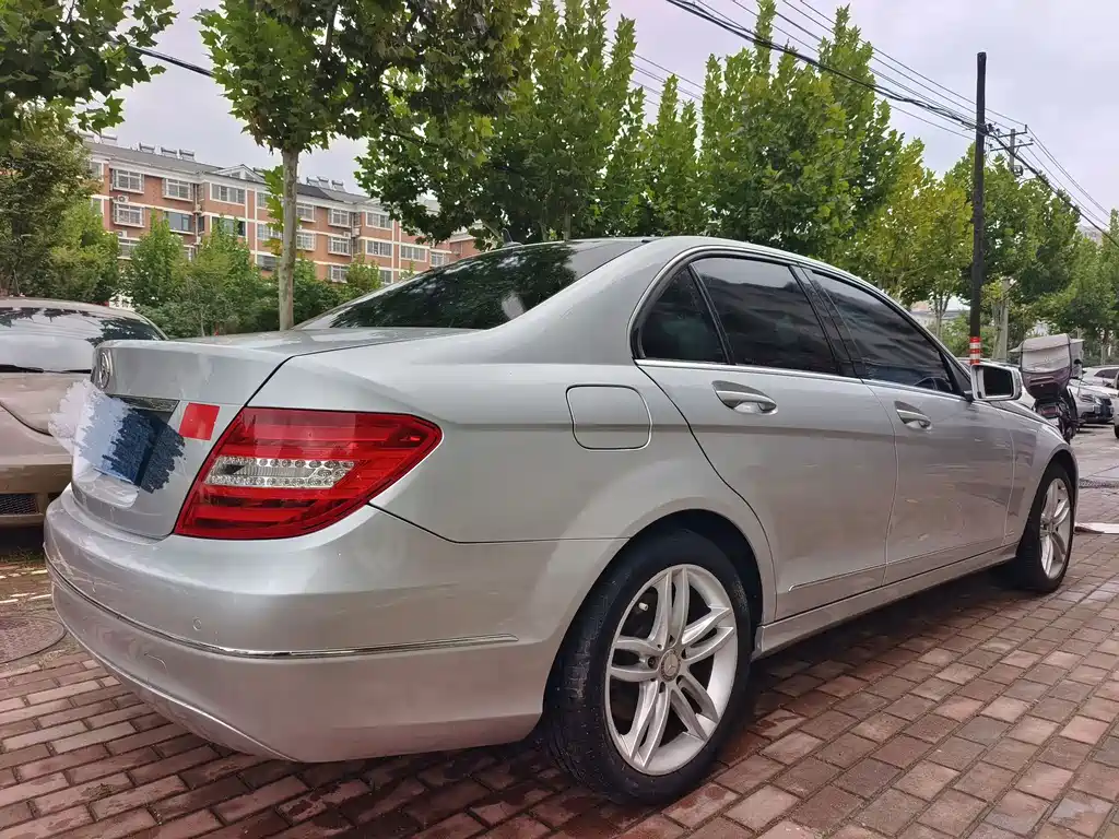 Mercedes-Benz C-Class — миниатюра 5