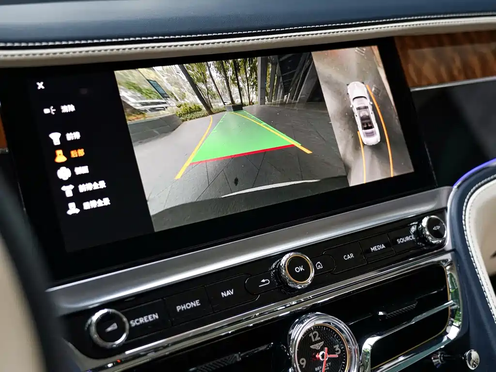 Bentley Flying Spur — миниатюра 23