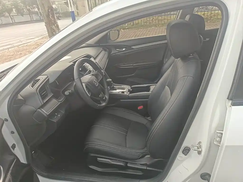 Honda Civic — миниатюра 15