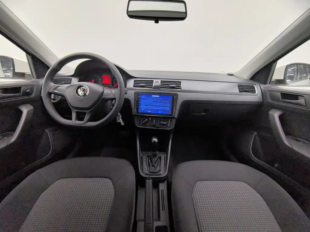 Volkswagen Santana — миниатюра 5