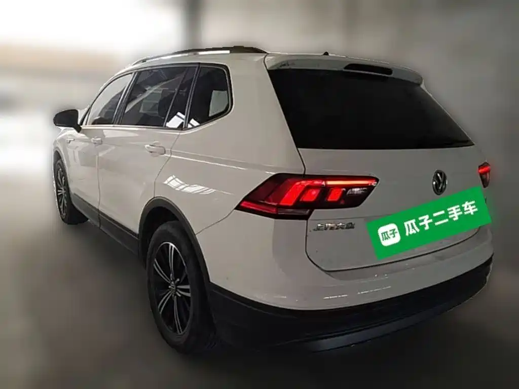 Volkswagen Tiguan L — миниатюра 9